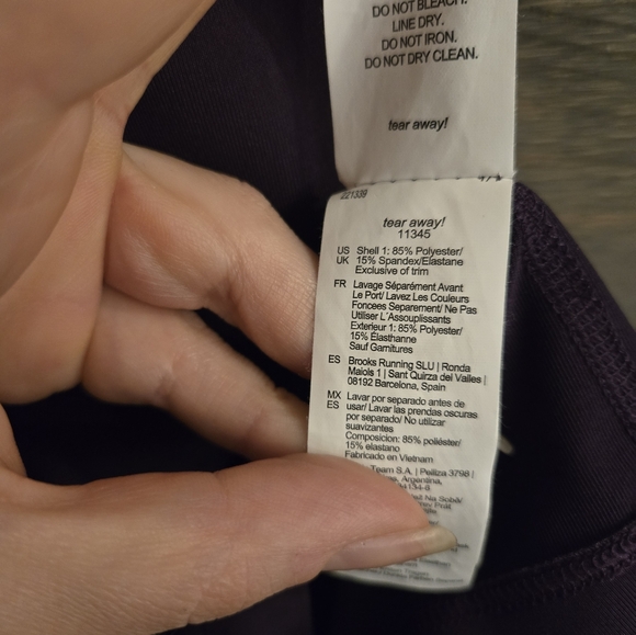 Brooks Lightweight Pick-Up Running Tank - Size Large - Deep Purple - Like New - Picture 5 of 8